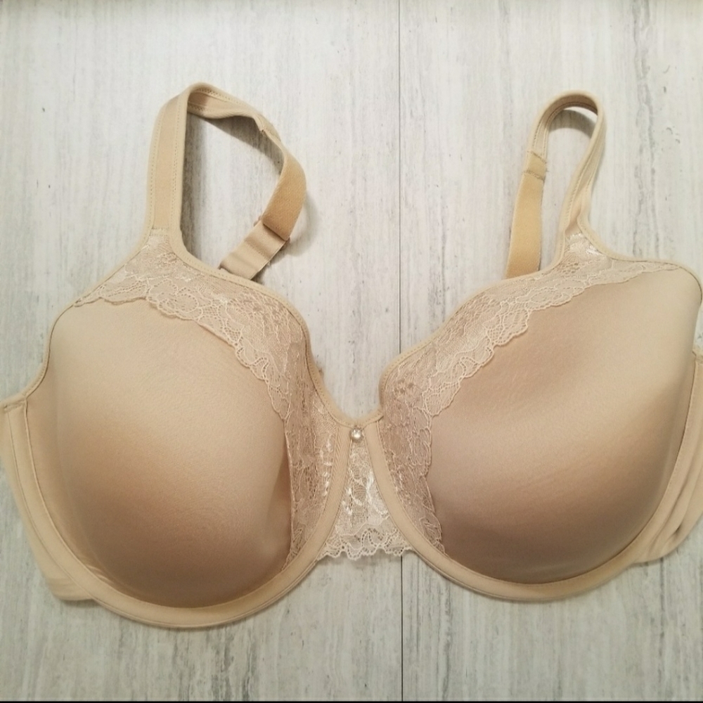 Bali Bra Cream Lace Detail w/ Rhinestone 34D Padded Underwire Comfort Straps EUC
